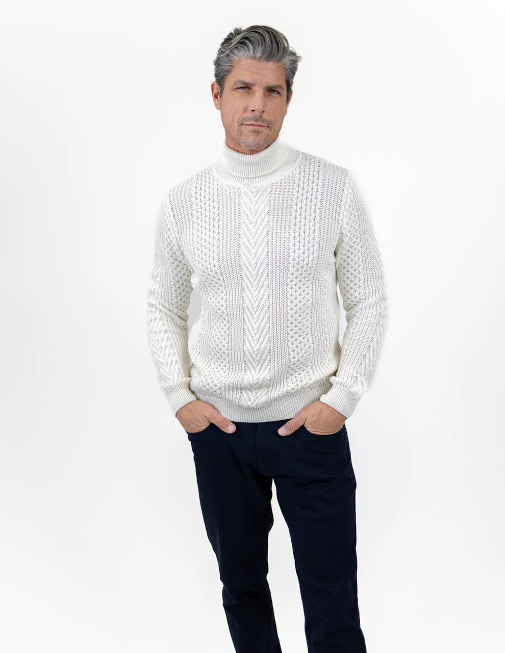 CABLE KNIT TURTLENECK - 7 DOWNIE