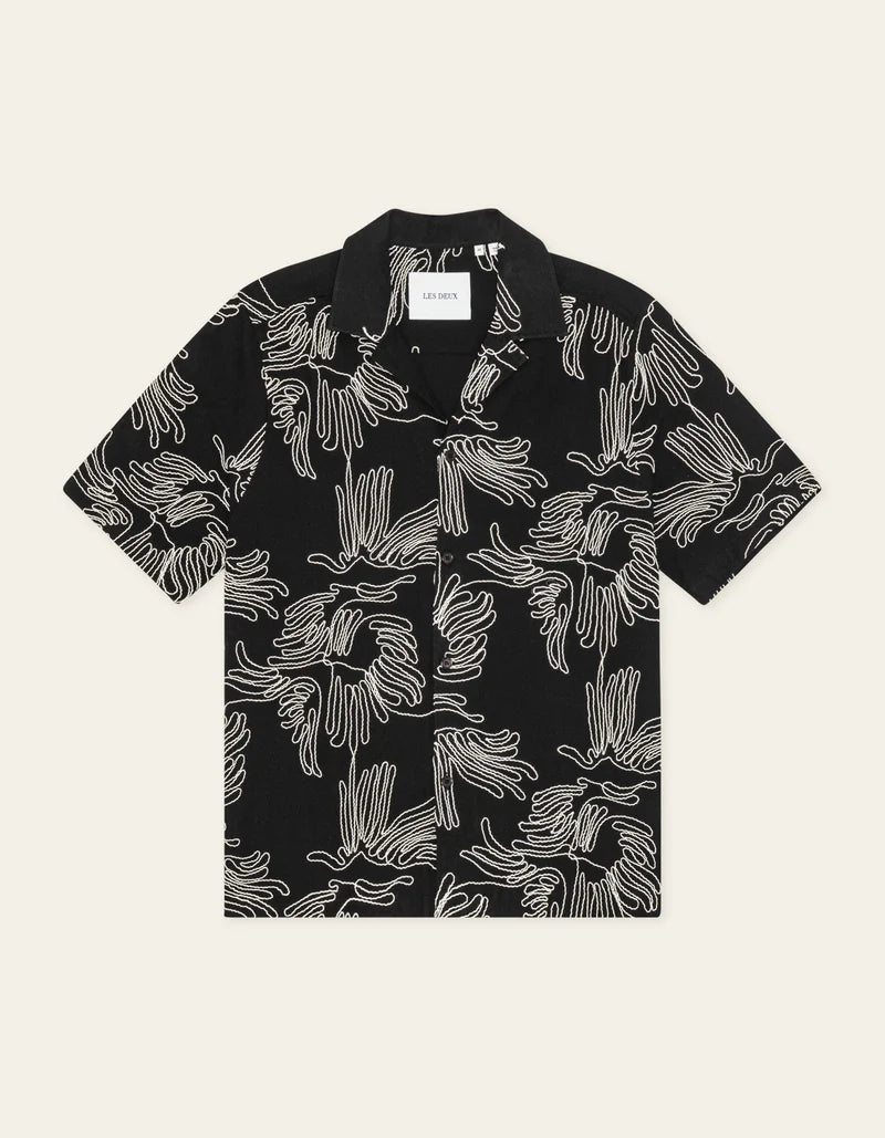 LIAM FLOWER SHORTSLEEVE SHIRT (BLACK) - LES DEUX