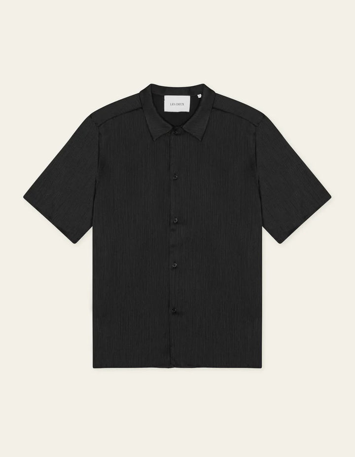 HECTOR PLEATED SHORT SLEEVE SHIRT (BLACK) - LES DEUX