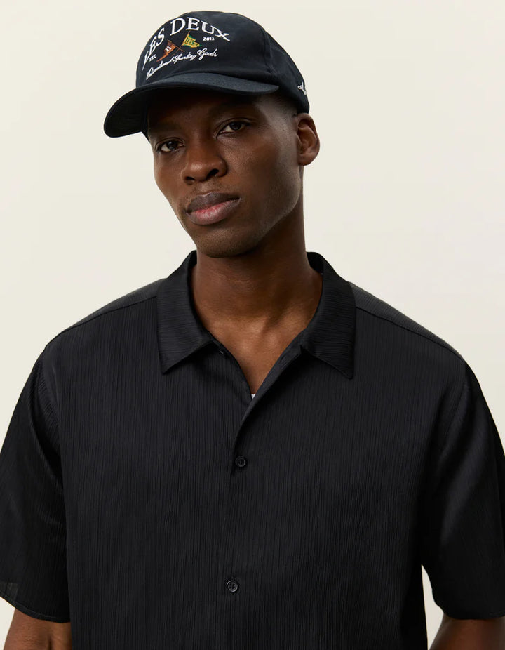 HECTOR PLEATED SHORT SLEEVE SHIRT (BLACK) - LES DEUX