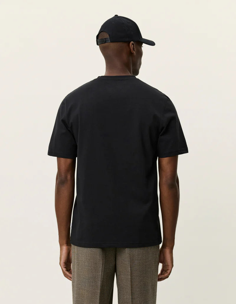 BRADY LOGO T-SHIRT (BLACK) - LES DEUX