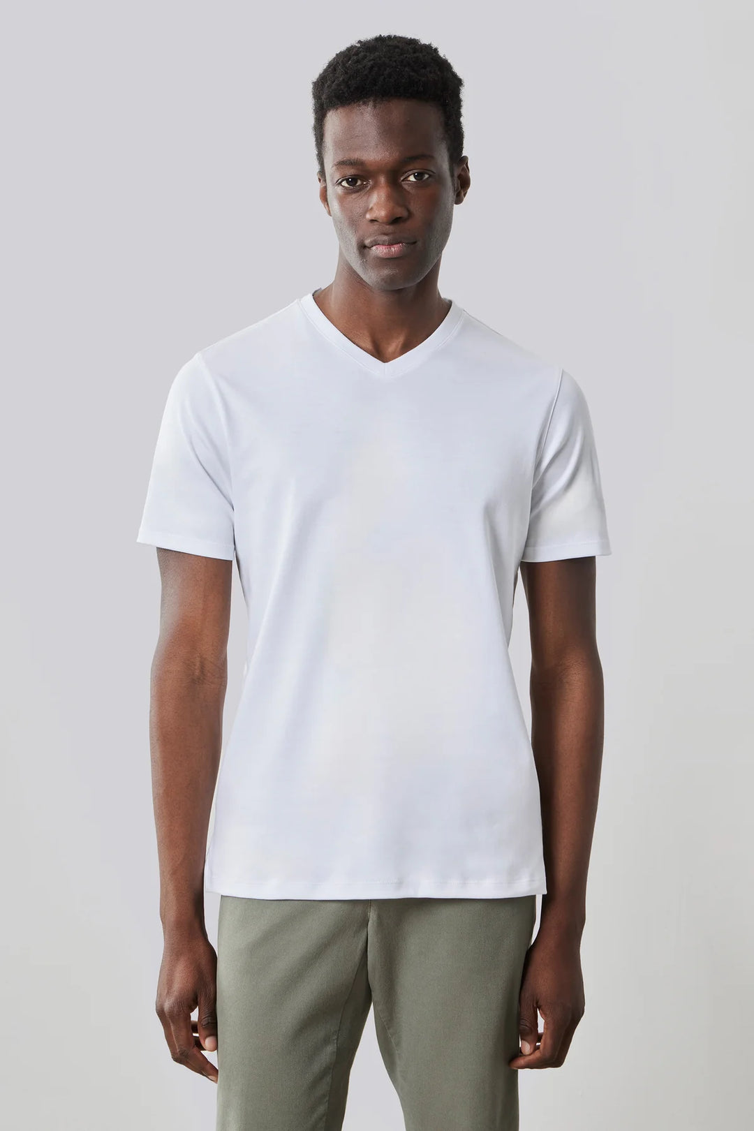 GEORGIA V-NECK T-SHIRT (WHITE) - ROBERT BARAKETT