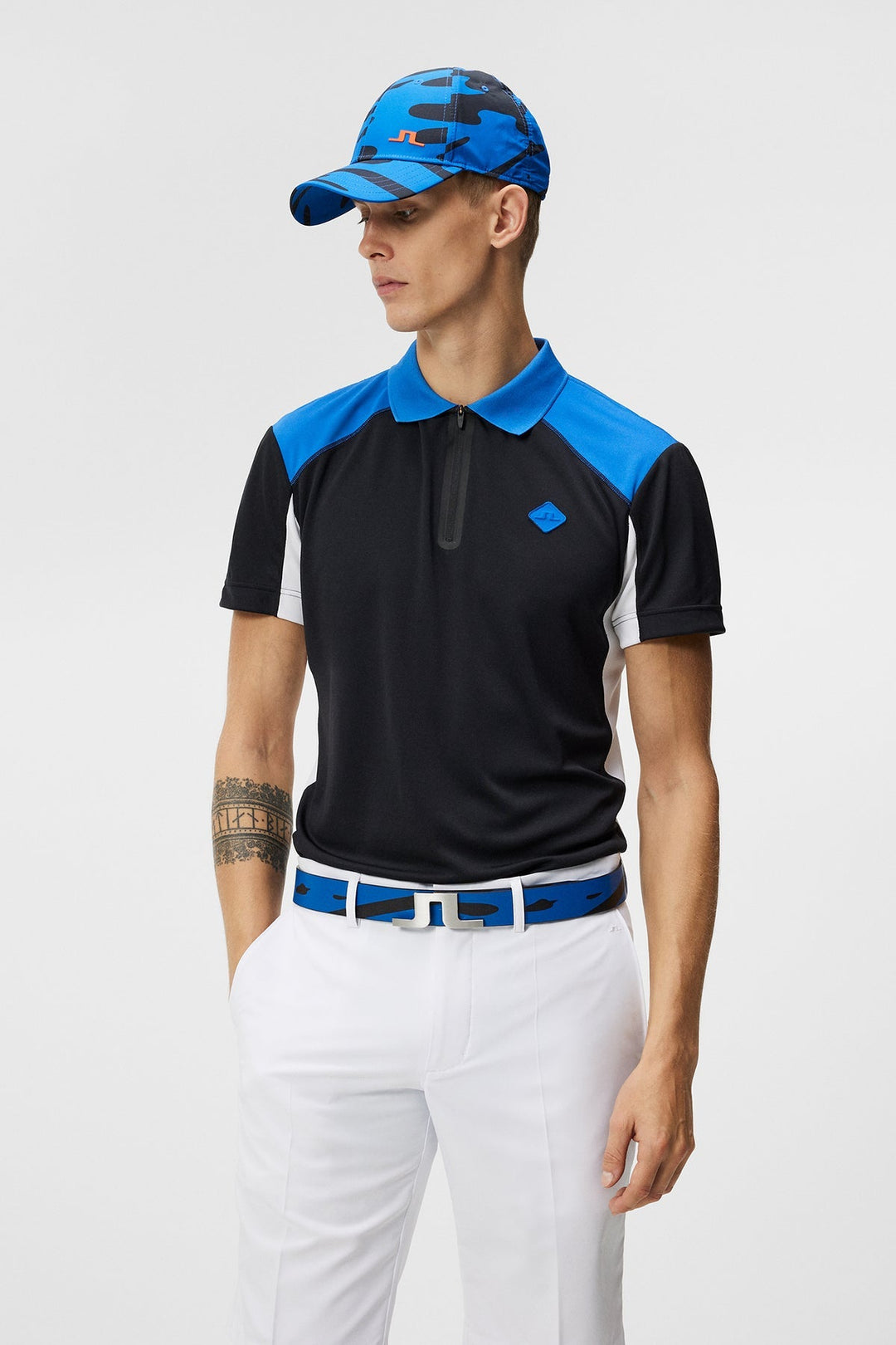 ARCH POLO (BLACK) - J LINDEBERG