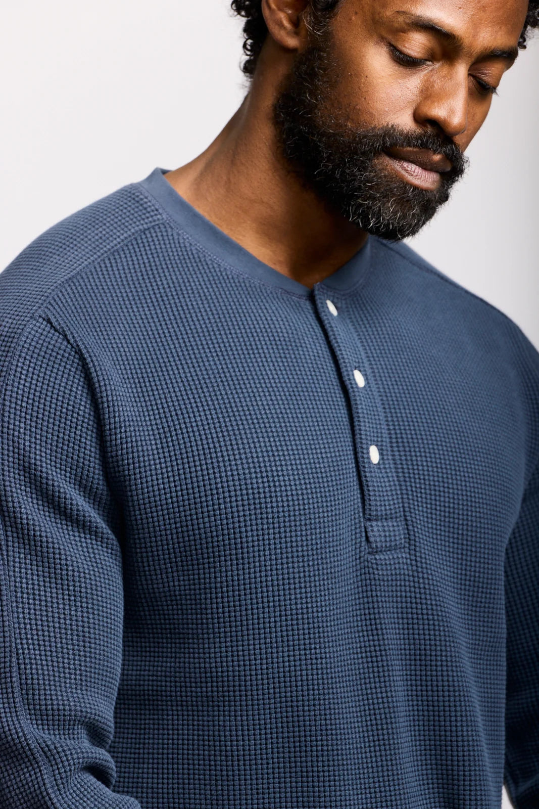 WAFFLE LONGSLEEVE HENLEY (ABYSS) - EASY MONDAYS
