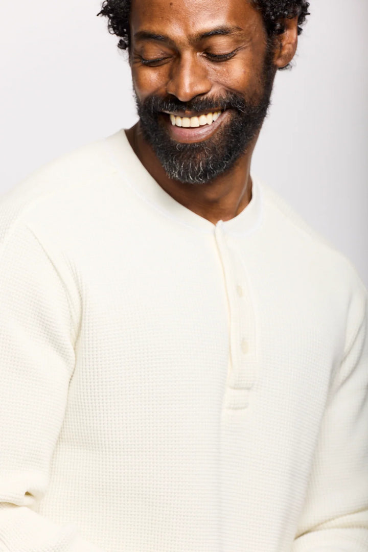 WAFFLE LONGSLEEVE HENLEY (IVORY) - EASY MONDAYS