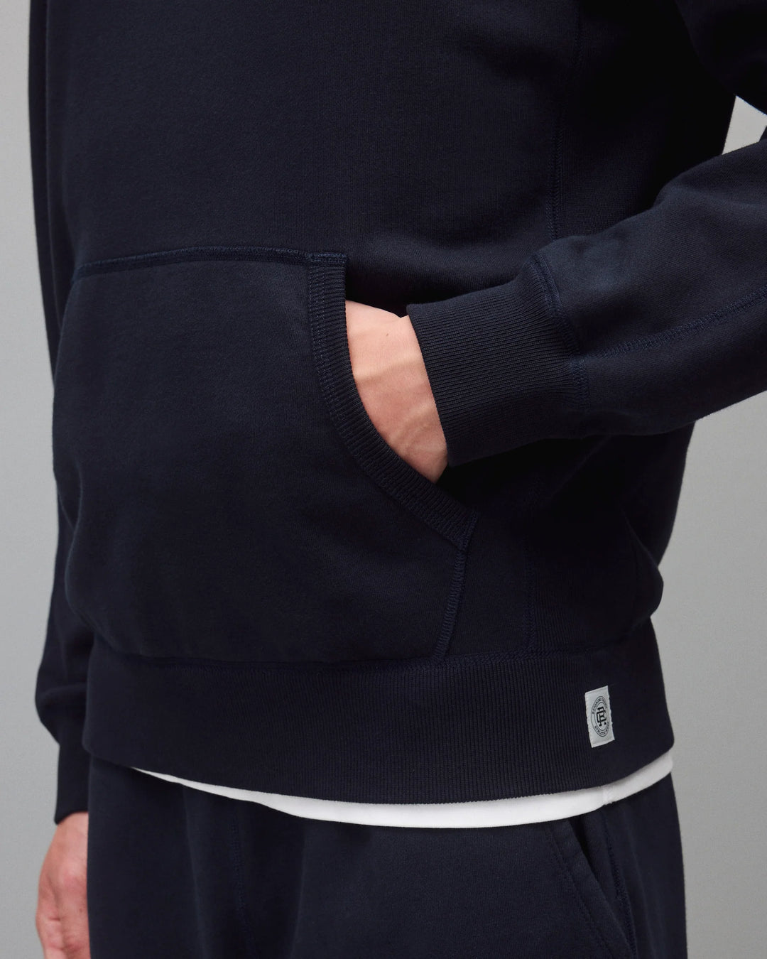 MIDWEIGHT STANDARD HOODIE (NAVY) - REIGNING CHAMP