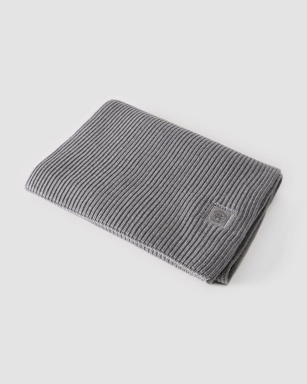 MERINO RIB SCARF (GREY) - REIGNING CHAMP