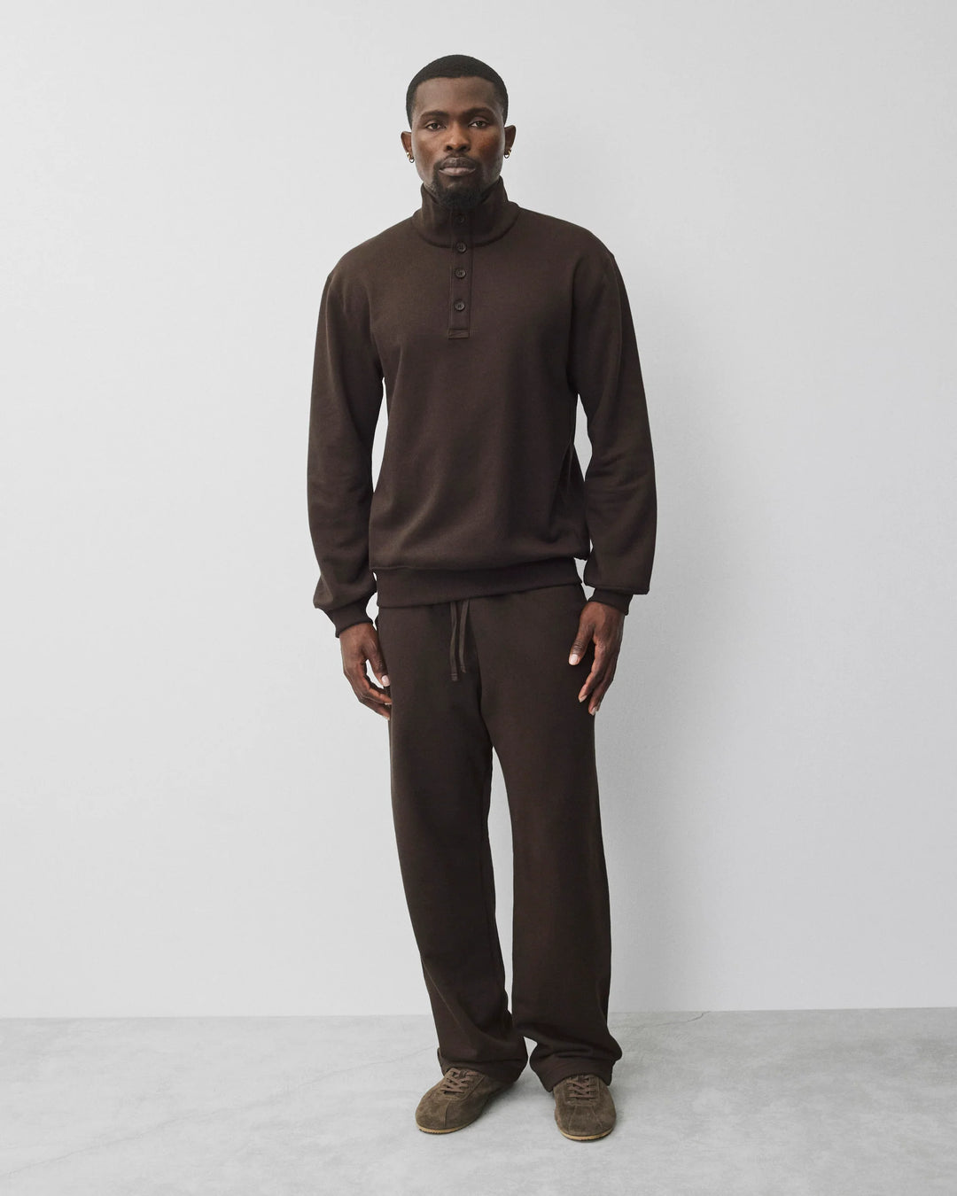 MIDWEIGHT STANDARD BUTTON MOCKNECK (COFFEE) - REIGNING CHAMP