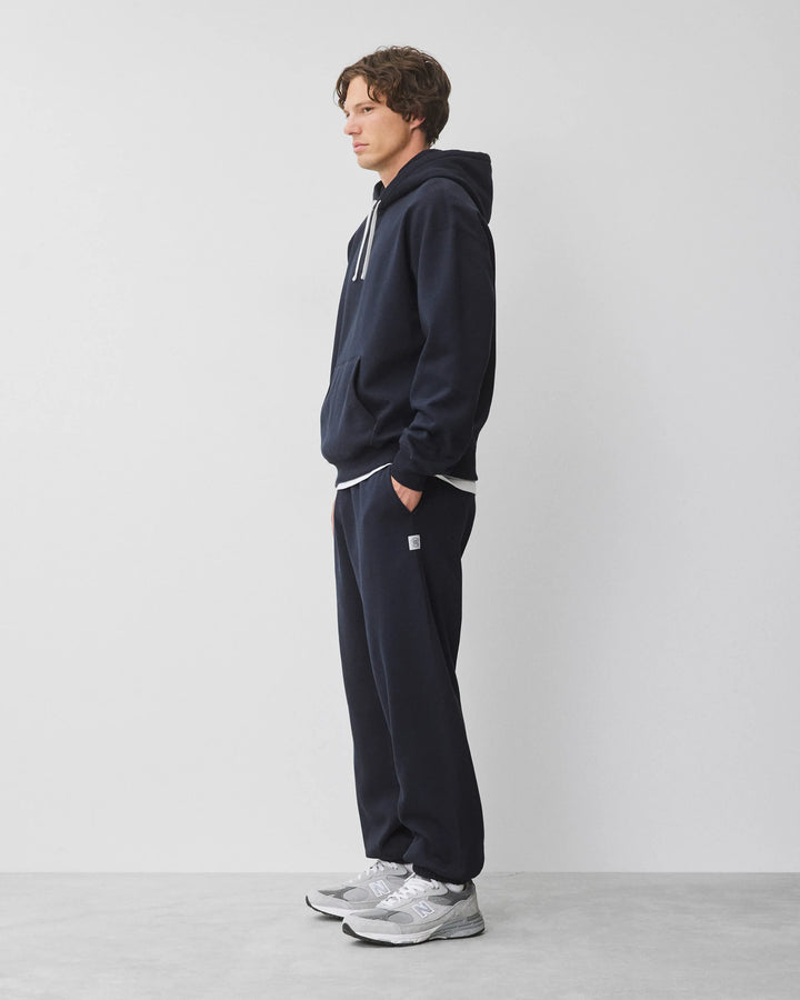 BRUSHED FLEECE RELAXED SWEATPANT (NAVY) - REIGNING CHAMP