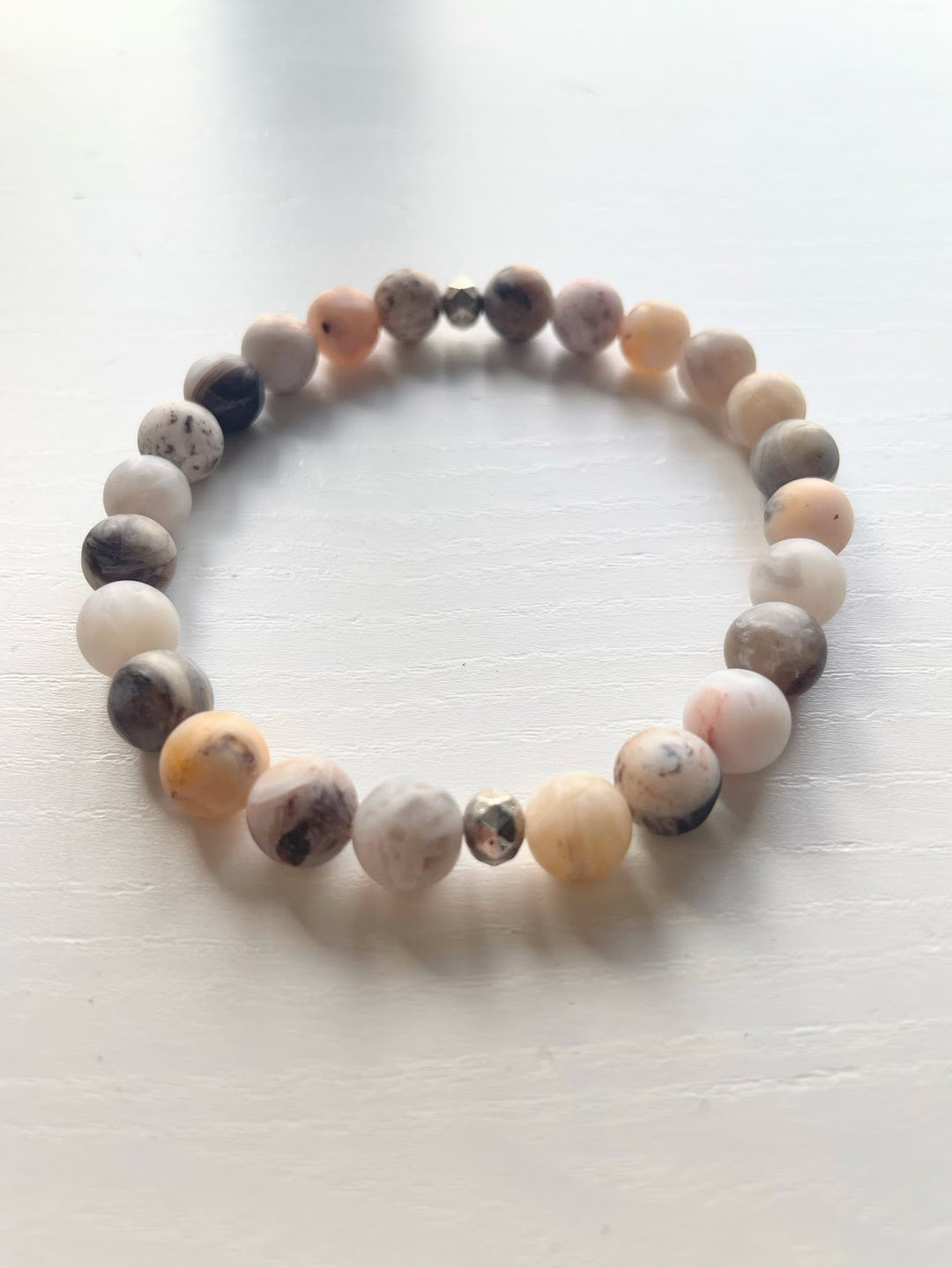 GET OUTSIDE BRACELET (AGATE) - PURPLE LOTUS