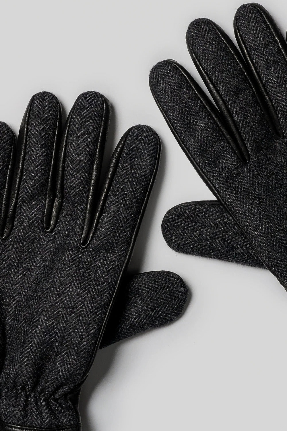 WEBER HERRINGBONE GLOVES (BLACK) - ROBERT BARAKETT