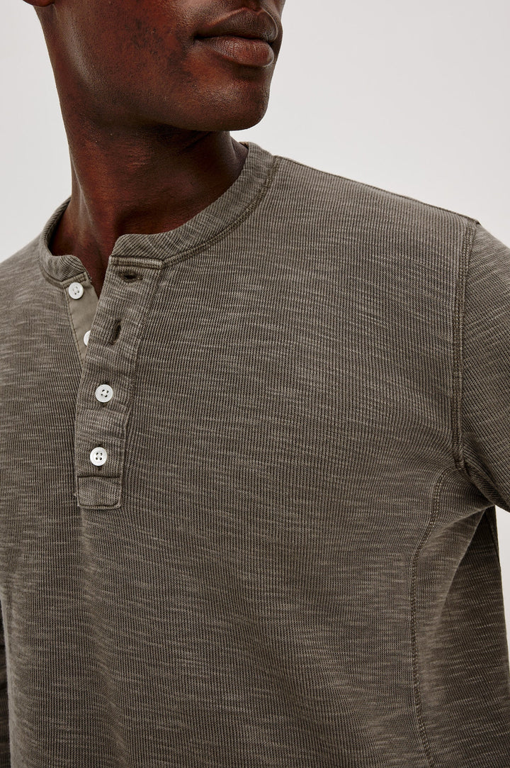 SOTO HENLEY (CROSSROAD) - RAILS