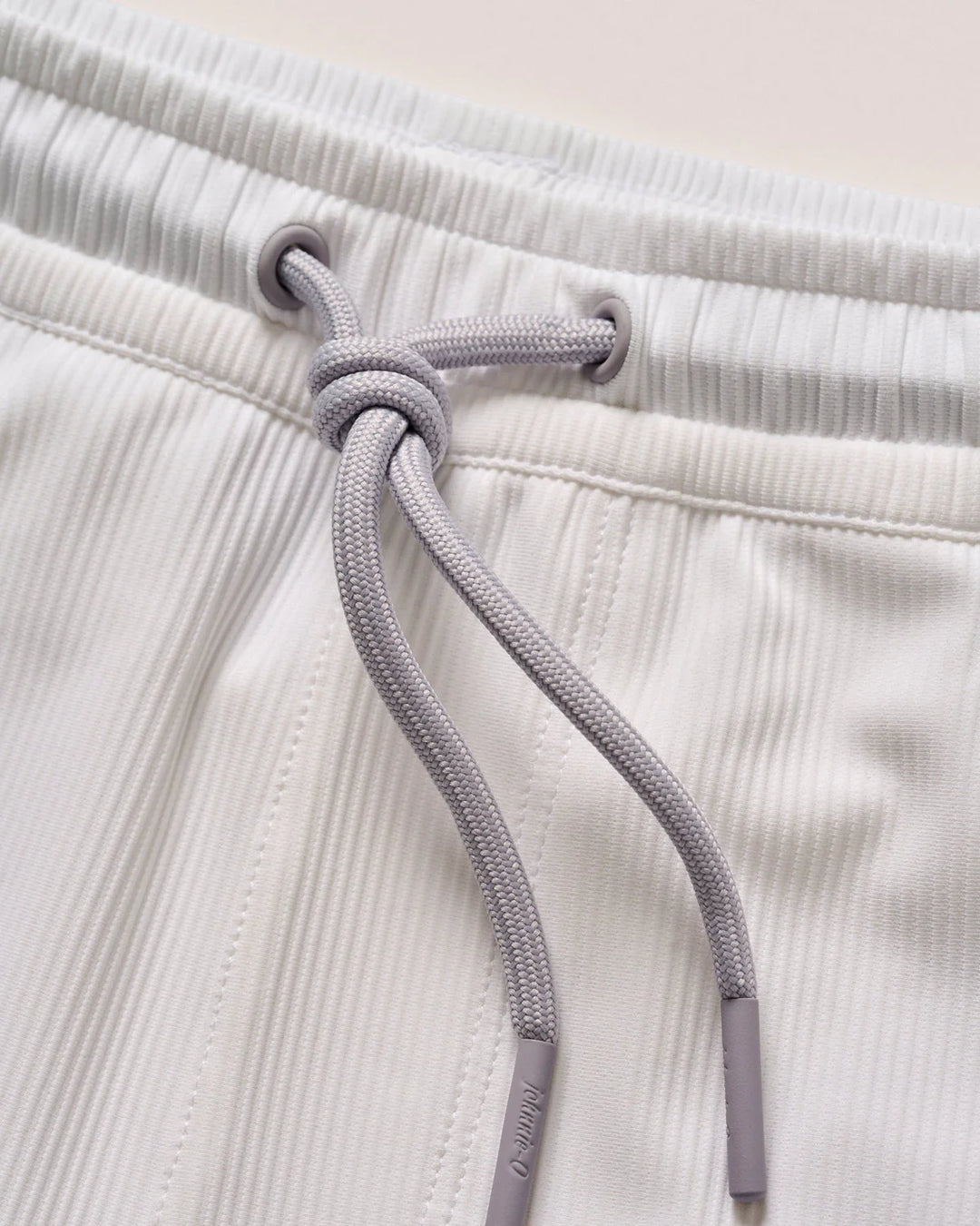 JUMPIN' SHORTS (WHITE) - JOHNNIE-O