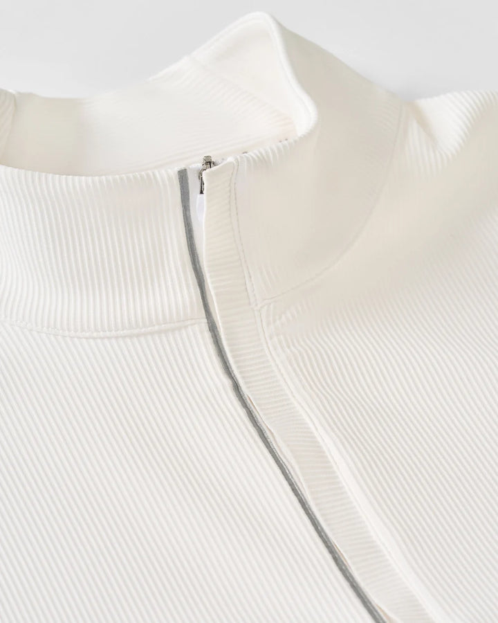 HOPPIN' 1/4 ZIP PULLOVER (WHITE) - JOHNNIE-O