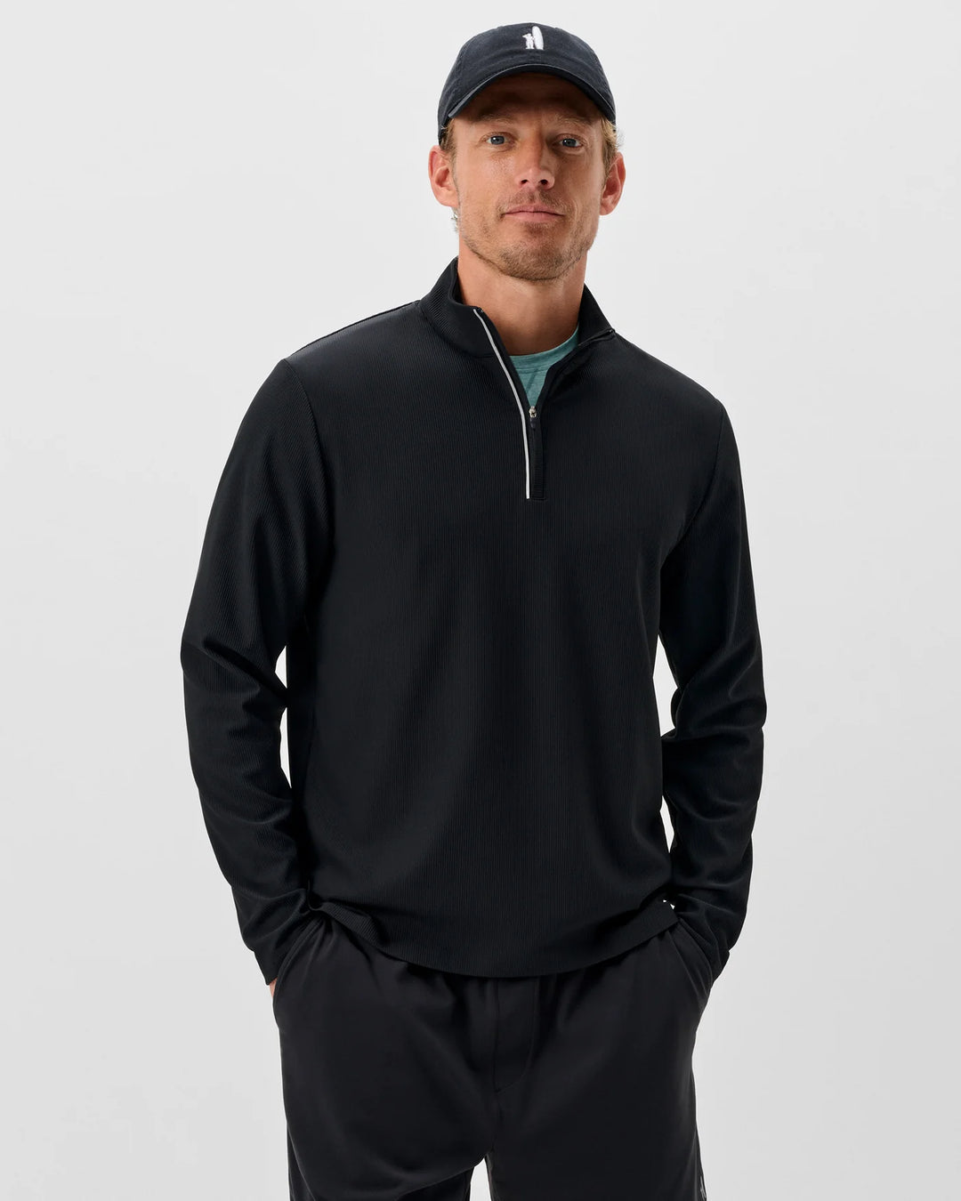 HOPPIN' 1/4 ZIP PULLOVER (BLACK) - JOHNNIE-O