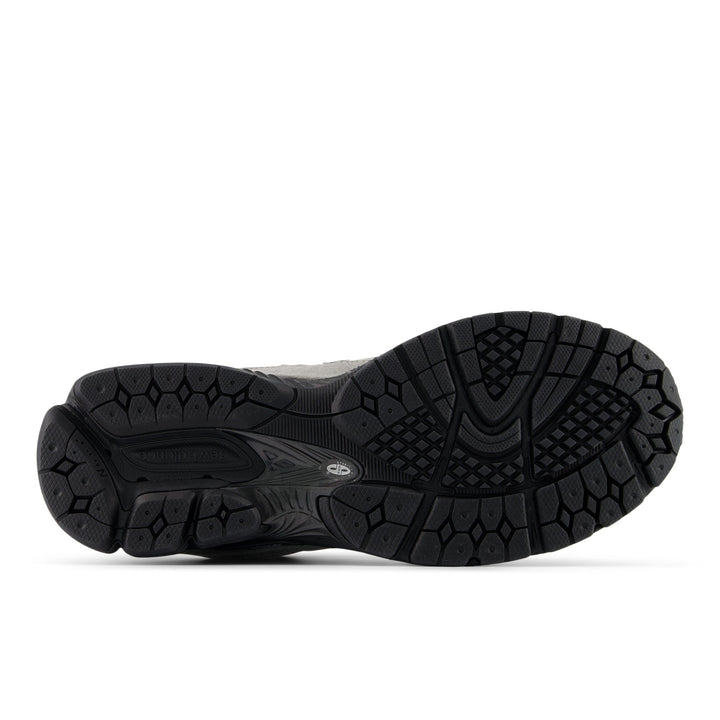 2002R SNEAKER (BLACK/GREY) - NEW BALANCE