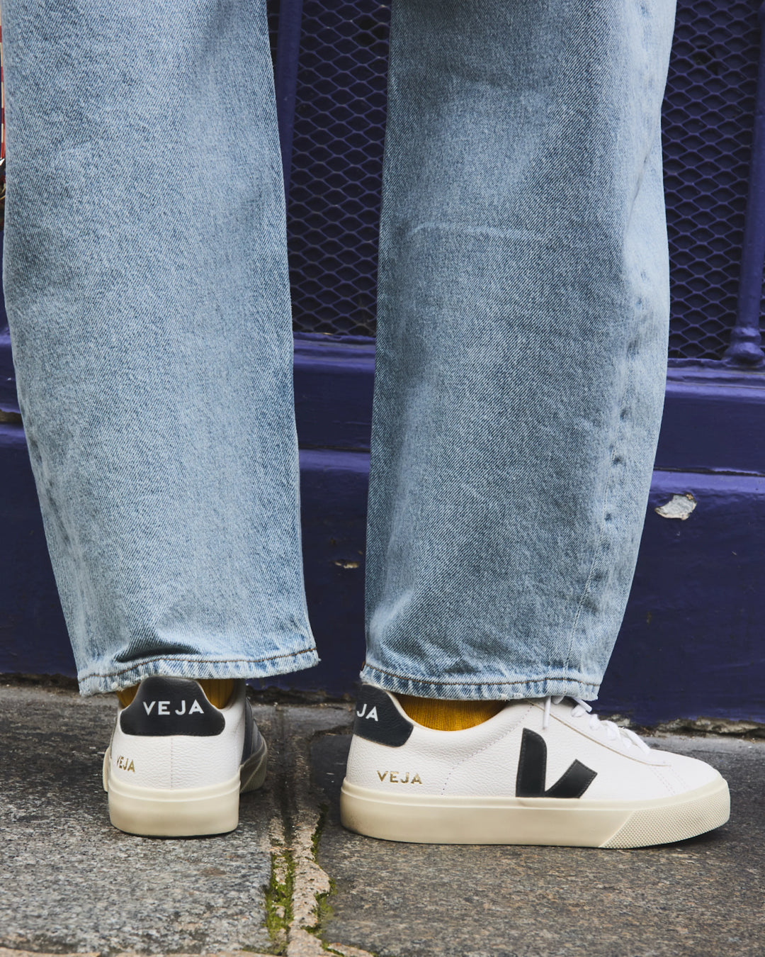 CAMPO LEATHER SNEAKER (WHITE) - VEJA